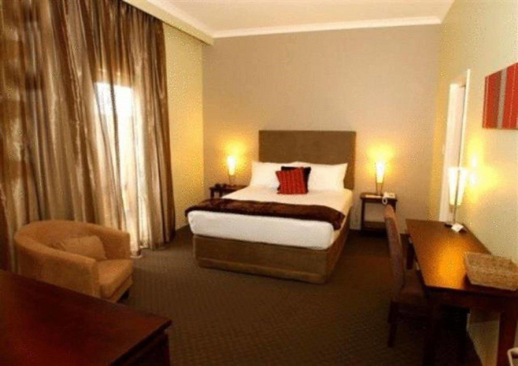 Joondalup City Hotel Perth Oda fotoğraf